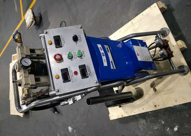 China Máquina de alta presión del espray de la espuma de poliuretano con la manguera de la bomba de 2 transferencias proveedor